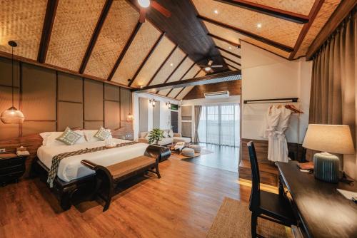 Wua Lai Hotel | THEE Kashatharn by TH District