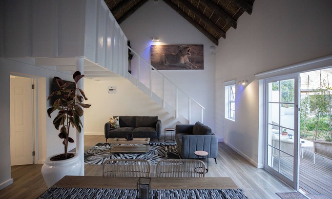 Franschhoek Hotel | TheLab Villa