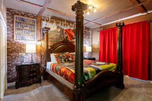Davenport Casa | Thematic Home with Private Pool Spa Game Room