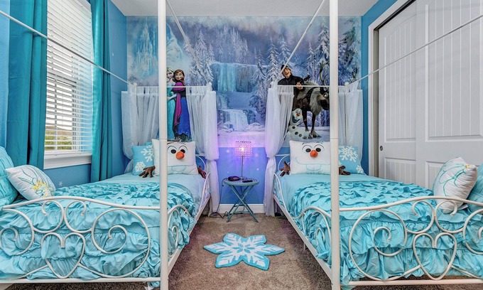 Celebration Casa | Fairytale Retreat - Ocho Habitaciones Casa, Capacidad 16
