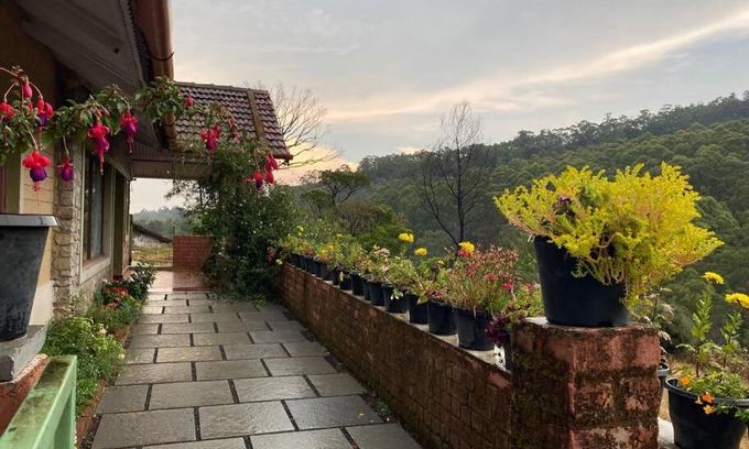 Naduvattam Casa | Thendral: Delightful homestay on a hill near Ooty