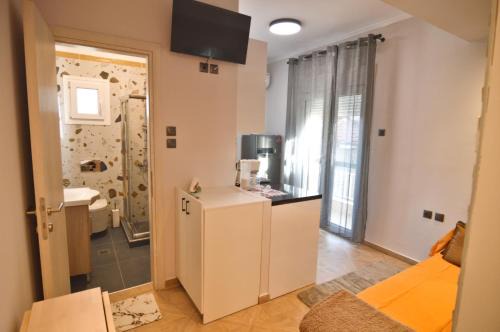 Kastoria Apartamento | Theo Studio Lake View Escape