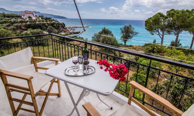 Avia Apartamento | Theodora Apartments 1