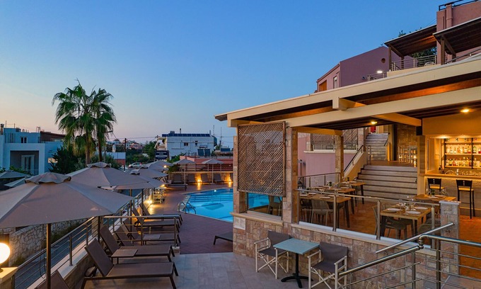 Makrys Tichos Casa | Theos village apartments