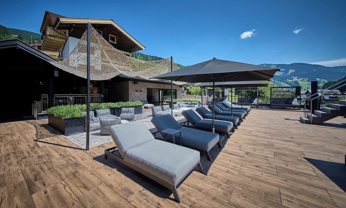 Saalbach-Hinterglemm Hotel | ThePoolhouse Boutique Lodge