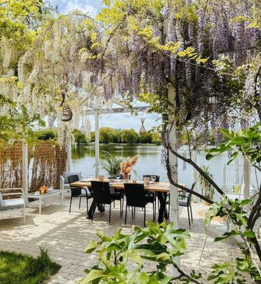 Corbeanca Villa | Therme - Corbeanca by The Lake Luxury Villa