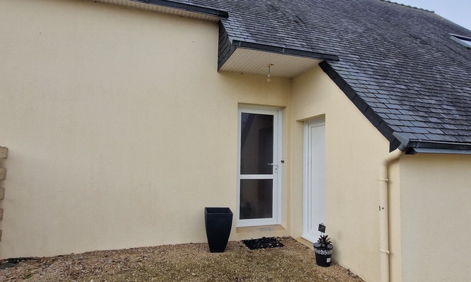 Cleder Casa | THEVEN MOR, house 700 m from Amiets beach, enclosed garden