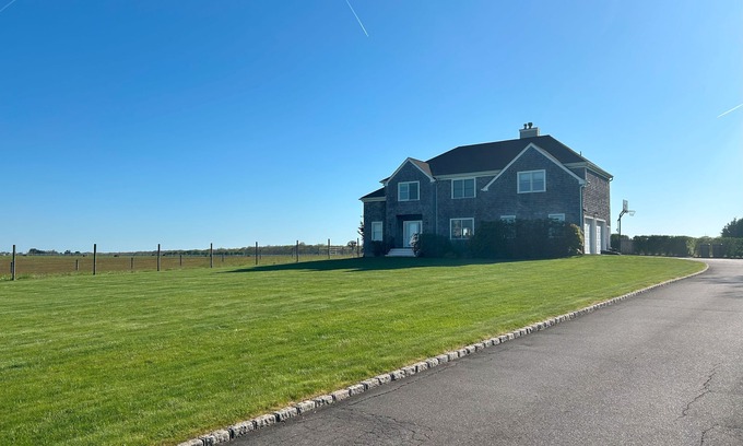 Water Mill Casa | Think Big Blue Skies, 4 Bedroom, 4 Bath Water Mill