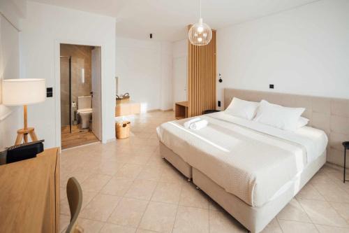 Igoumenitsa Apartamento | Thirsty Dog Urban Port Studios
