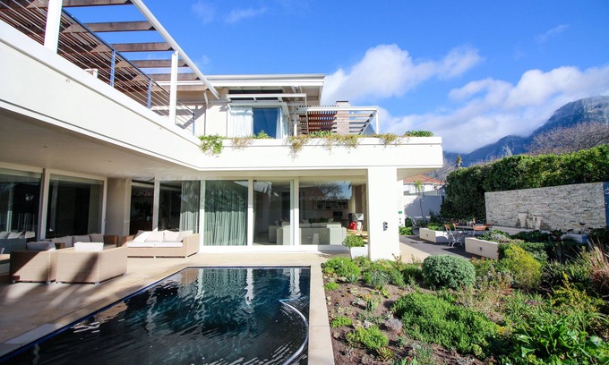 Claremont Casa | Thirty on Grace