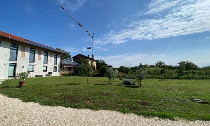 Corno di Rosazzo Apartamento | this 3-bedroom apartment features a fully equipped kitchen