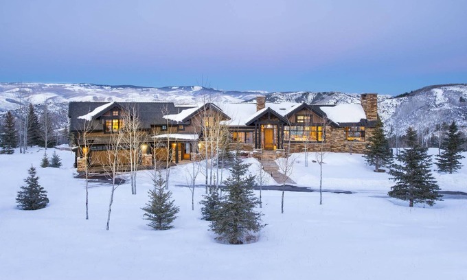 Cordillera Casa | This 6-bedroom luxury residence, located on the Ranch side of Cordillera!