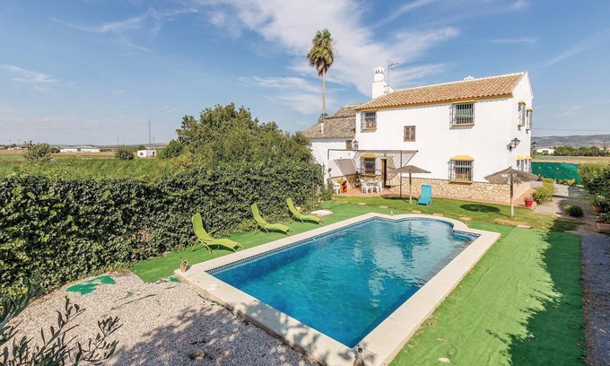 Antequera Casa | Alojamiento de 4 habitaciones en Antequera