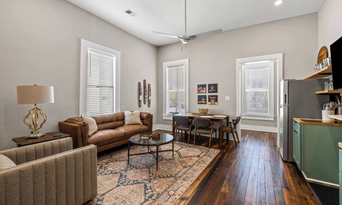 Frankfort Apartamento | This apartment is a 2 bedroom(s), 1 bathrooms, located in Frankfort, KY.
