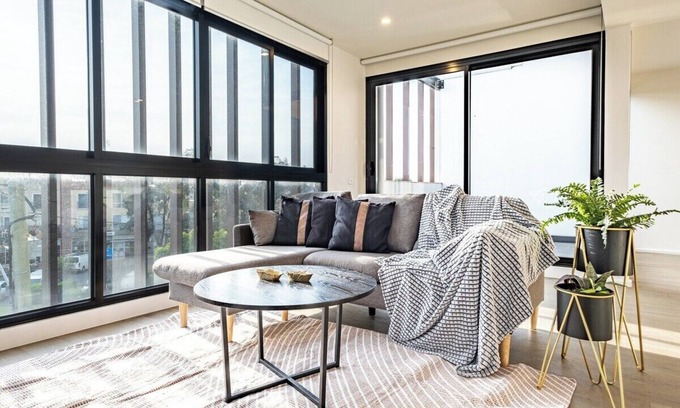 Maribyrnong Apartamento | This apartment is a 2 bedroom(s), 2.5 bathrooms, located in Maribyrnong, VIC.