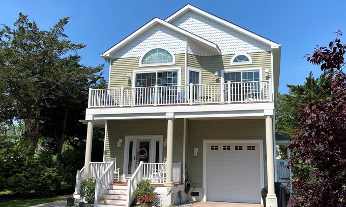 West Cape May Casa | This charming and spacious home comfortably accommodates 8 people with plenty of room for everyone.