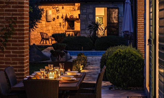 Kringa Casa | This charming stone villa is perfect for your peaceful vacation and retreat from everyday life.