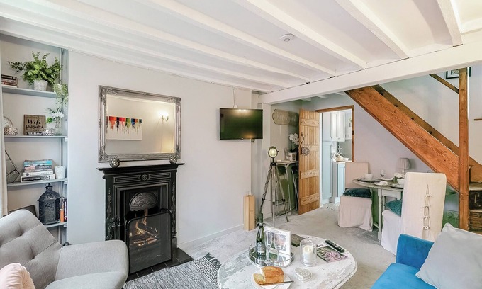 Bretforton Cabaña | This cosy retreat is the perfect base for exploring the Cotwolds.