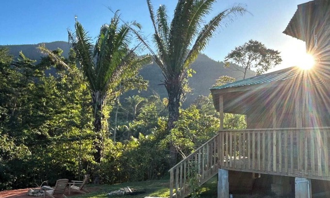 Alta Vista Cabaña | This cottage is a 1 bedroom(s), 1 bathrooms, located in Hummingbird Ridge, Hummingbird Highway.