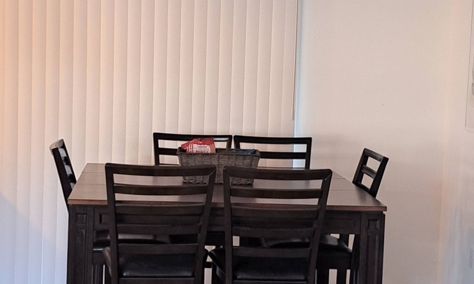 Port Malabar Casa | This cozy house is family and pet friendly.