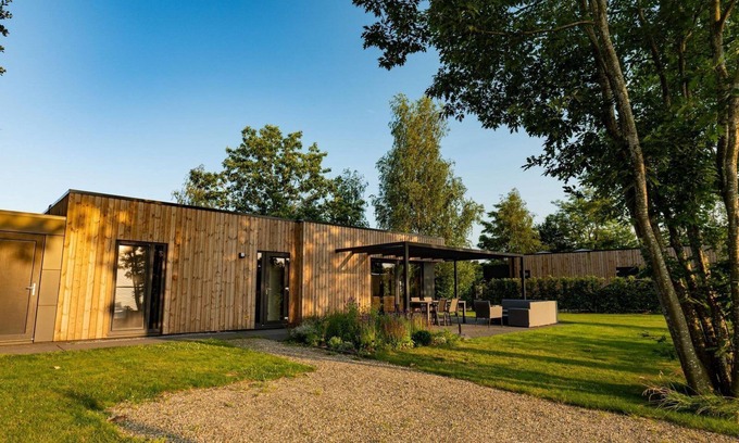 Kotten Casa | This holiday home for 6 people has a spacious living room with an open kitchen, three bedrooms, and a spacious terrace.