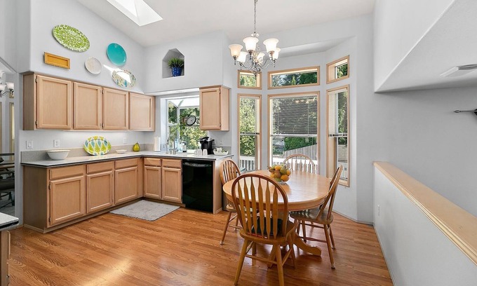 Bonney Lake Casa | This home is waiting for your arrival, on a quiet culdesac.