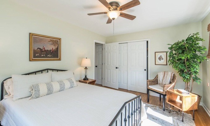 Harrodsburg Casa | This house is a 2 bedroom(s), 1 bathrooms, located in Harrodsburg, KY.
