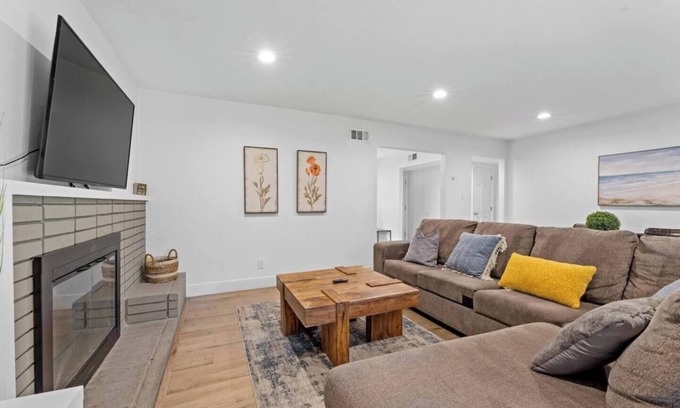 Las Gaviotas Casa | This house is a 0 bedroom(s), 2 bathrooms, located in Rancho Cordova, CA.
