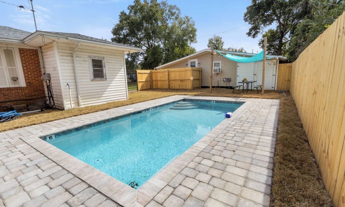 East Pensacola Heights Casa | This house is a 4 bedroom(s), 2 bathrooms, located in Pensacola, FL.
