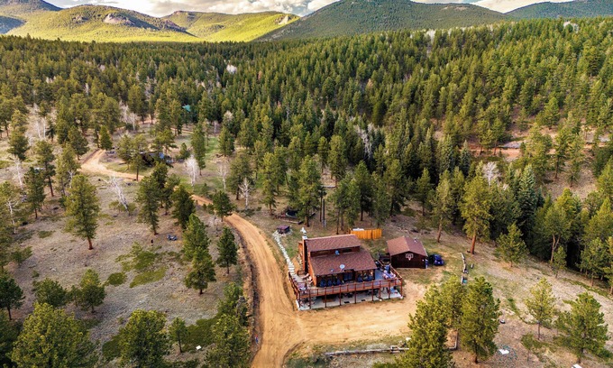Pine Casa | ¡Esto es Colorado! Aislado, espacioso, impresionantes vistas, bañera de hidromasaje asesina, privacidad