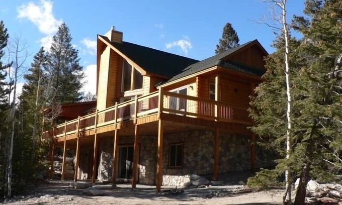 Buena Vista Cabina | ¡ESO ES TODO! 4 habitaciones, 2 3/4 baños para 10 personas