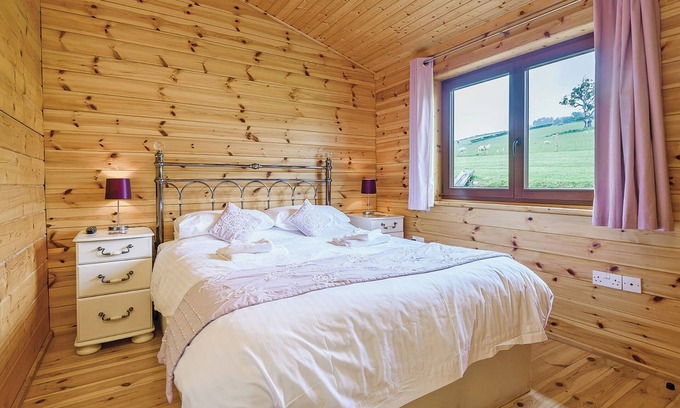 Caersws Chalet De Esquí | Alojamiento de 1 habitaciones en Llandinam, Powys