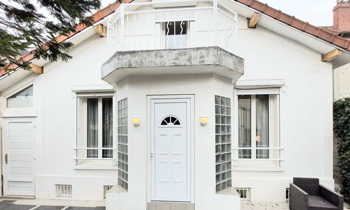 Les Pavillons-sous-Bois Casa | Alojamiento de 2 habitaciones en Les Pavillons-sous-Boi