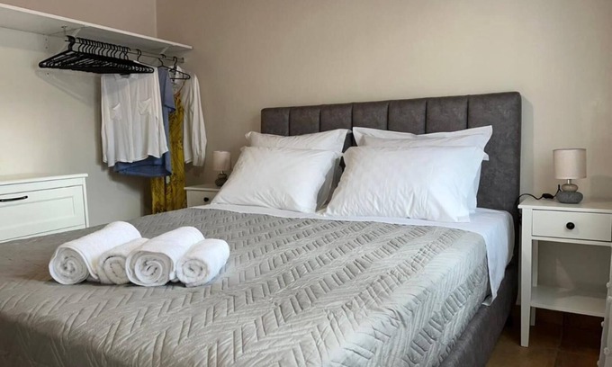 Raches Apartamento | This modern and stylish apartment is located in the center of Christos, Raches.