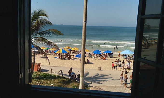 Pero Apartamento | ESTA ES LA PLAYA !!! Hermoso apartamento en un condominio en la playa de arena de Pero