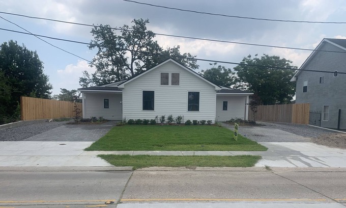 Jefferson Apartamento | This property is located five minutes from Ochsner Hospital and universities.