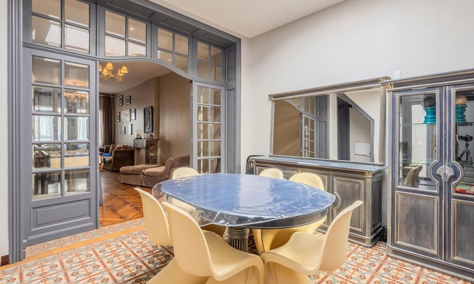 Roubaix Casa | This stylish and very spacious vacation home welcomes you to the town of Roubaix.
