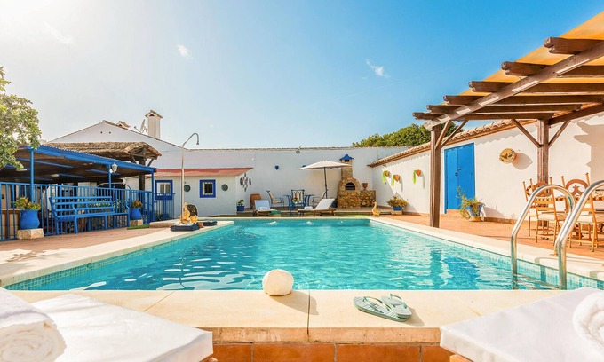 Penaflor Casa | Alojamiento de 3 habitaciones en Peñaflor
