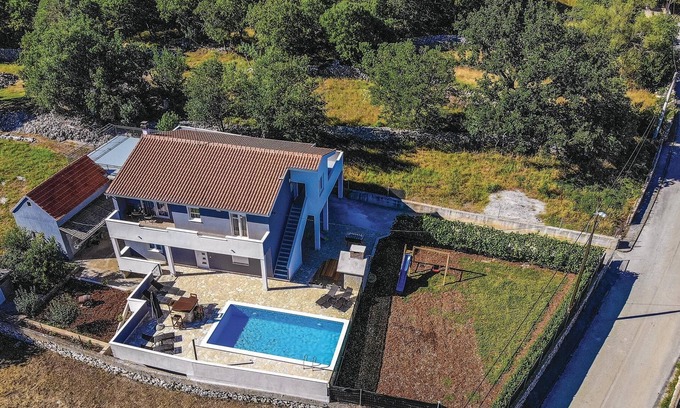 Primorski Dolac Casa | Alojamiento de 3 habitaciones en Primorski Dolac