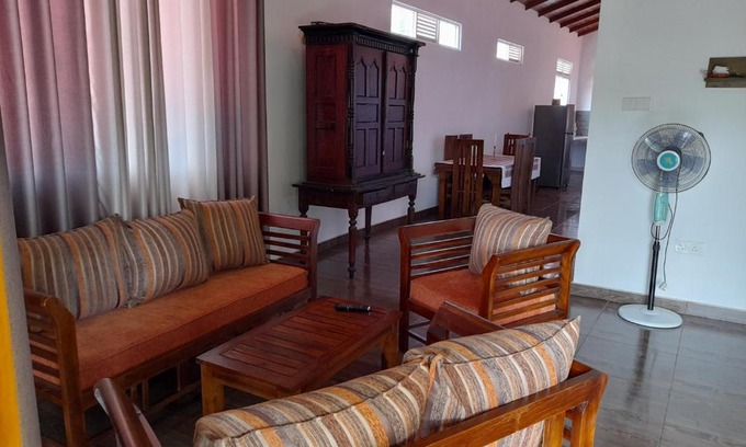 Katugastota Casa | Thiven's Home Stay