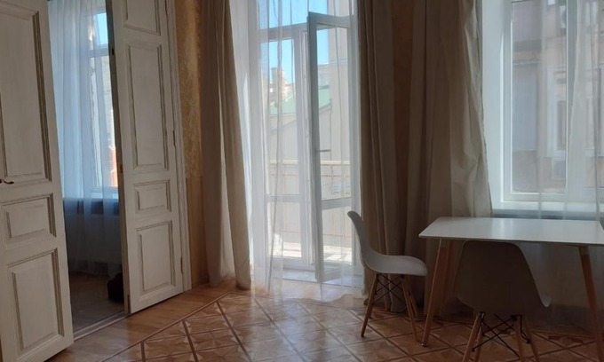 Odessa City Center Apartamento | Thomas Cobley Apartments