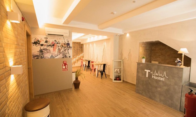 Santiago de Compostela Hostal | THOSTEL