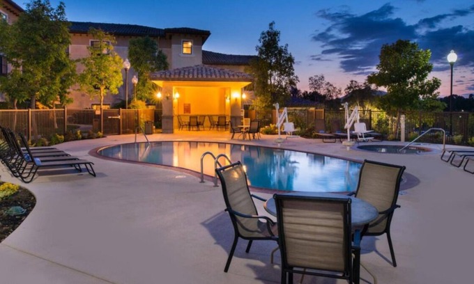 Thousand Oaks Casa | Thousand Oaks Pet-Friendly Lodging w/Kitchenette
