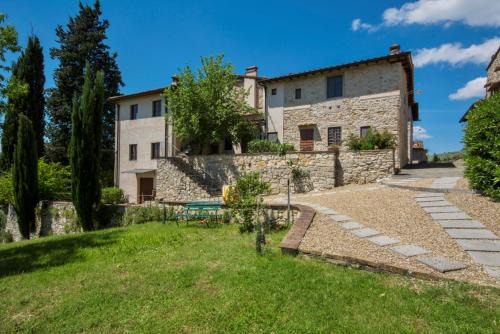 Grassina Apartamento | THR-Apartment with 3 bedrooms, 7 beds, 3 bathrooms, air conditioning and private outdoor space in a residence with swimming pool not far from Florence
