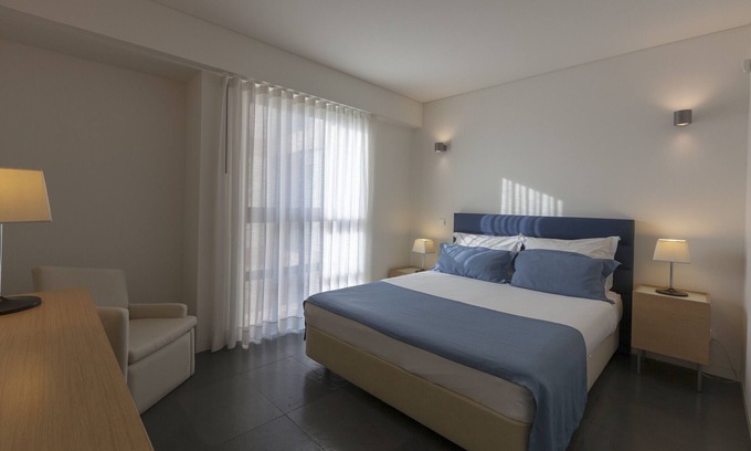 Carvalhal Hotel | Three 1BR Deluxe Condos w/Kitchens & Free Parking, Near Arrábida Natural Park