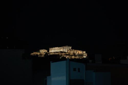 Gazi Apartamento | Three-Apartment Building with Rooftop access - Acropolis View