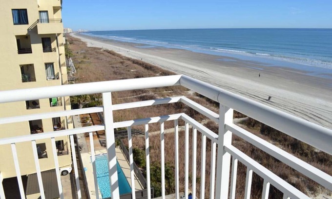 Crescent Beach Complejo | Three Bedroom, Ocean Front, Luxury Condo, North Myrtle Beach, SC 3945476