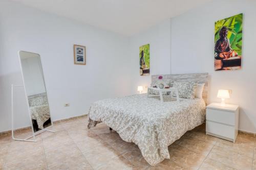 Santa Cruz de Tenerife Apartamento | Three bedroom apartment ii near Sc