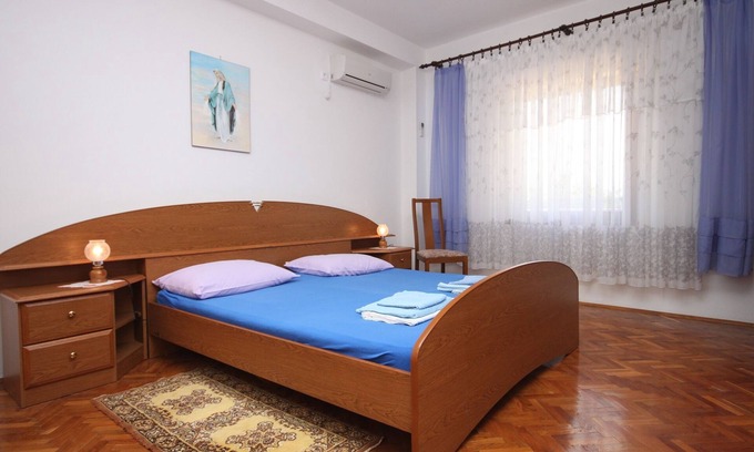 Maslenica Apartamento | Apartamento de tres habitaciones con terraza y vista al mar Maslenica, Novigrad (A-6568-a)