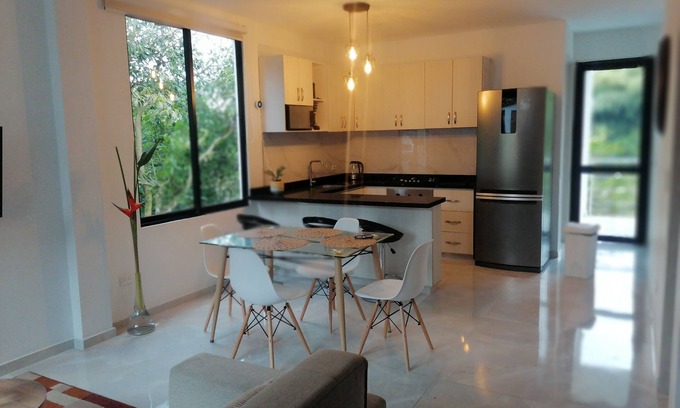 Alegrias Apartamento | Apartamento campestre delux de tres alcobas jacuzzi y balcón con vista